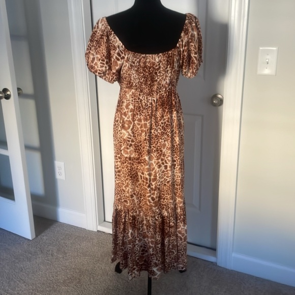 Sofia Vergara Dress - Picture 2 of 4